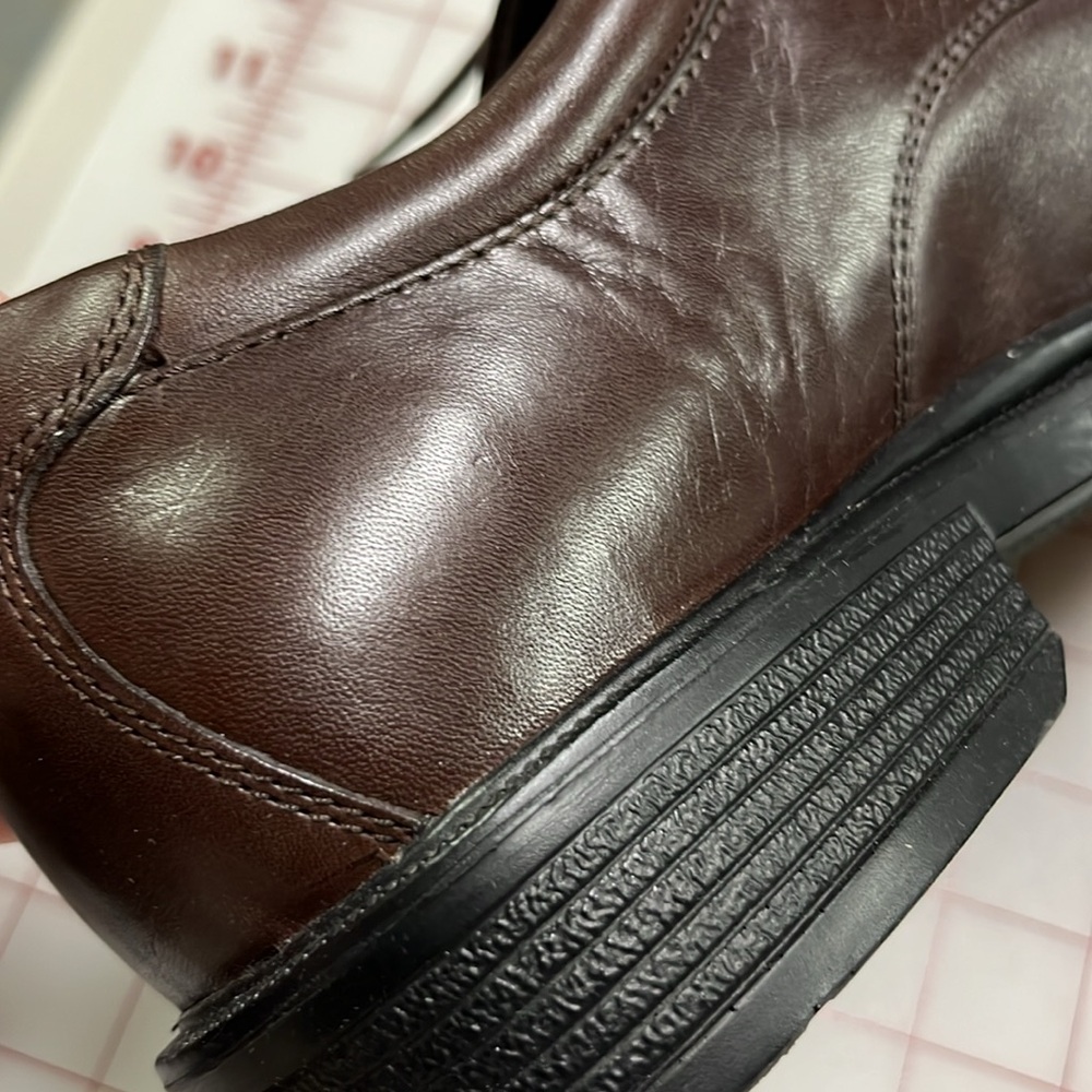 ROCKPORT Men's "Margin Oxford" Lace Up Brown Leather Career Casual Shoe SZ 8.5 - Picture 12 of 16